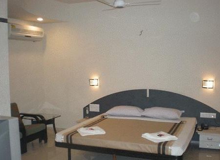 Hotel Siddhartha Inn Nagpur Oda fotoğraf